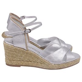 Stuart Weitzman Mirela II Espadrille Wedge en cuero plateado