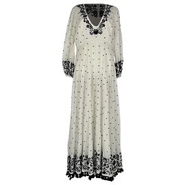 Vestido maxi Zimmermann con lunares bordados en lino blanco