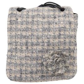 Chanel Camellia Messenger Tweed Large