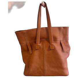 Hermès Cabag Elan Tote Bag in Brown Leather