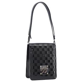 Sac à épaule LOUIS VUITTON Damier Vernis Club Noir M92127 LV Auth ep16276V