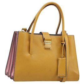 Borsa a mano Miu Miu in pelle 2way Giallo Tono Oro Auth bs37269A