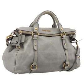 Miu Miu Vitter Lux Handtasche Leder 2way Grau Gold Auth ka6308