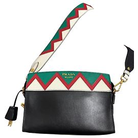 Bolso de mano Prada Double en piel Saffiano negra