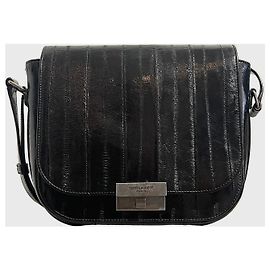 Autre Marque Borsa Saint Laurent nera Betty Satchel