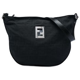 Bolsa hobo Fendi Zucca em nylon preto