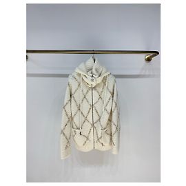 Chanel Coco Neige Jacken
