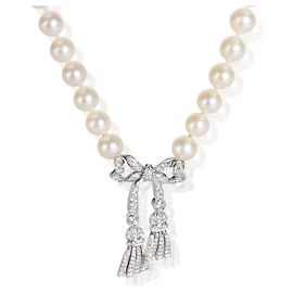 Collar de Lazo de Platino, Perlas y Diamantes Tiffany & Co.