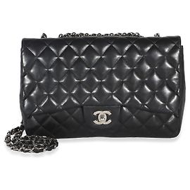 Sac Chanel Jumbo Single Flap en agneau matelassé noir