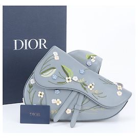 Christian Dior Saddle Schultertasche aus Leder mit Blumenstickerei