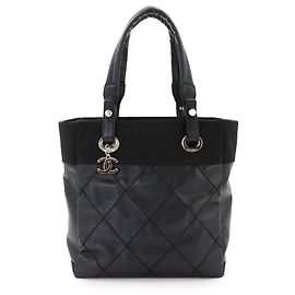 Chanel Paris Biarritz PM Tote Handtasche
