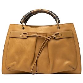 Gucci Handtasche aus braunem Kalbsleder mit Bambus