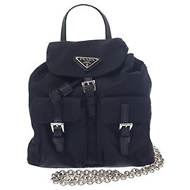 Prada Vela Mini-Rucksack aus Tessuto mit Saffiano-Besatz in Schwarz und Kordzug