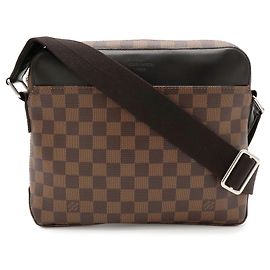 Bolso de hombro Louis Vuitton Damier Jake PM