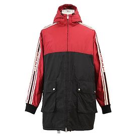 Abrigo Gucci de nailon de alta densidad acolchado