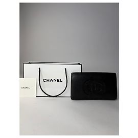 Vintage Chanel Grained Leather Bifold Wallet c. Mid-1980s Black