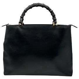 Bolsa Tote Gucci Vintage em couro preto com alça de bambu