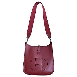 Bolso Hermès Evelyne TPM en cuero rojo