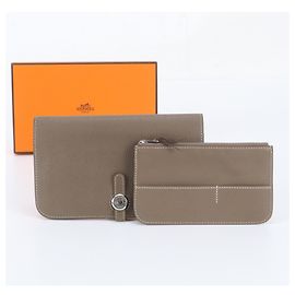 Hermès Carteira Longa em Couro Hermes Dogon Y Stamp Duo GM