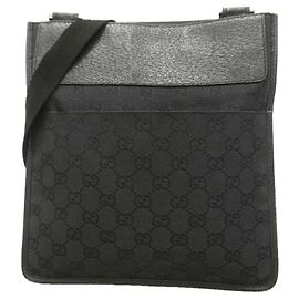 Bolsa de Ombro Gucci GG Canvas