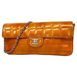Bolso de hombro Chanel Chocolate Bar con cadena