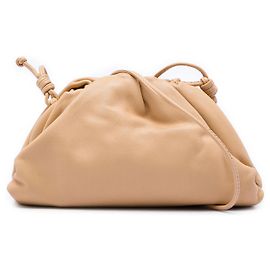 Bottega Veneta The Mini Pouch Crossbody en agneau marron