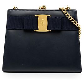 Salvatore Ferragamo Ferragamo Vara Bow Kiss Lock Crossbody aus blauem Leder mit Kette