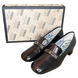 Gucci Goatskin Feline Ginger Loafer Pumps