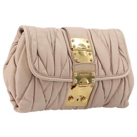Miu Miu Matelassé Schultertasche Leder Rosa Gold Auth bs37375