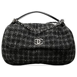 Sac Satchel à rabat et poignée supérieure Chanel CC en tweed noir