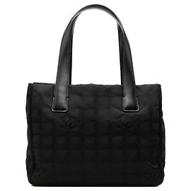 Bolso Tote Chanel New Travel Line de Nailon Negro