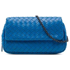 Bottega Veneta Mini Borsa a Tracolla con Patta e Catena Espandibile in Nappa Intrecciato Blu