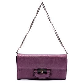 Portafoglio con catena Gucci in pelle di vitello metallizzata viola con bambù