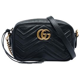 Gucci Mini GG Marmont Matelassé in pelle di vitello nera Crossbody