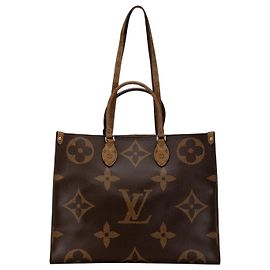 Louis Vuitton Monogram Giant Reverse On The Go GM