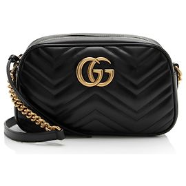 Bolso pequeño GG Marmont de piel matelassé Gucci
