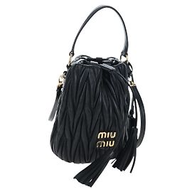 Bolsa de Ombro Miu Miu Matelassé em Couro 2way Preta Ouro Auth 205997M