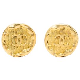 Boucles d'oreilles clips rondes plaquées or Chanel CC Gold