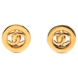 Pendientes de clip Chanel CC chapados en oro