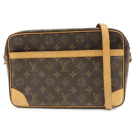 Louis Vuitton Trocadero Monogram Canvas 30