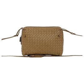 Bolsa de Ombro Bottega Veneta em Couro Intrecciato
