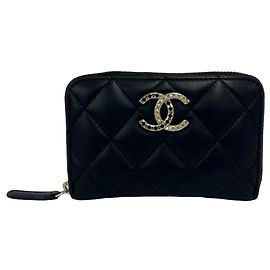 Portafoglio bi-fold Chanel Matelassé Mini in pelle d'agnello nera