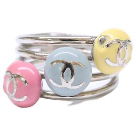 Bague émaillée Chanel Triple Coco Mark