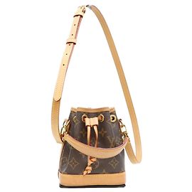 Bolsa de Ombro Louis Vuitton Monogram Nano Noe