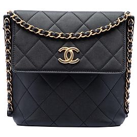 Chanel Black Small Quilted Calfskin Chain Hobo Flap
