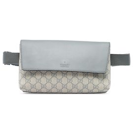 Gucci Beige GG Supreme Gürteltasche mit Klappe