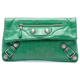 Balenciaga Giant 21 Motocross Envelope Clutch aus grünem Lammleder