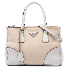 Borsa Galleria Double Zip Prada Beige in tela e pelle City Calf con impunture, Small
