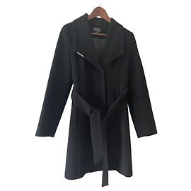 Autre Marque Casaco de lã preto com cinto Comma