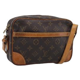 LOUIS VUITTON Monogram Trocadero 23 Shoulder Bag M51276 LV Auth 206648